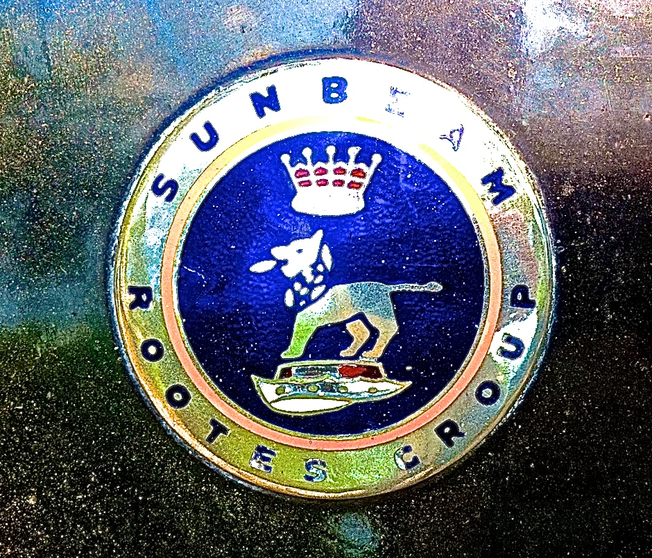 1960s-Sunbeam-Alpine-Emblem