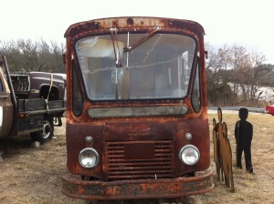 Rusty van front