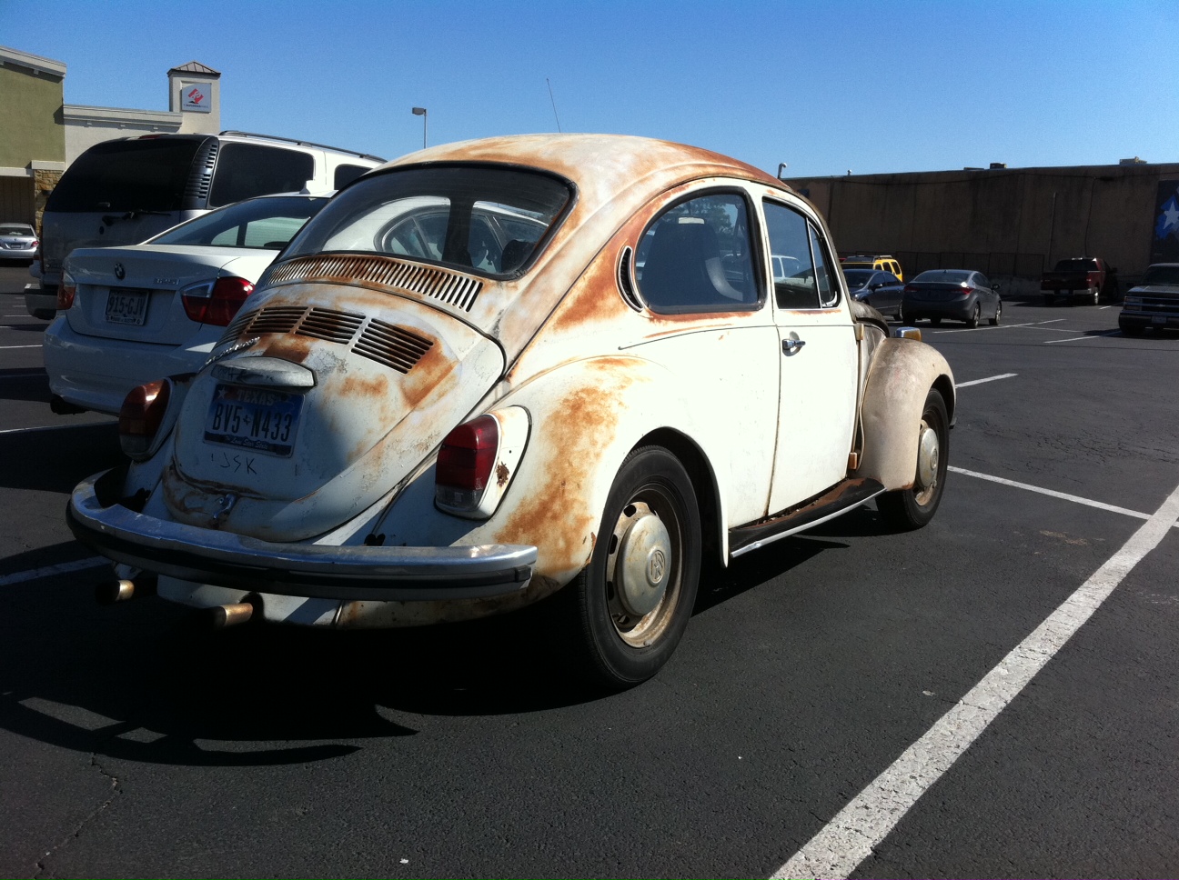 VW-back-on-N.-Lamar