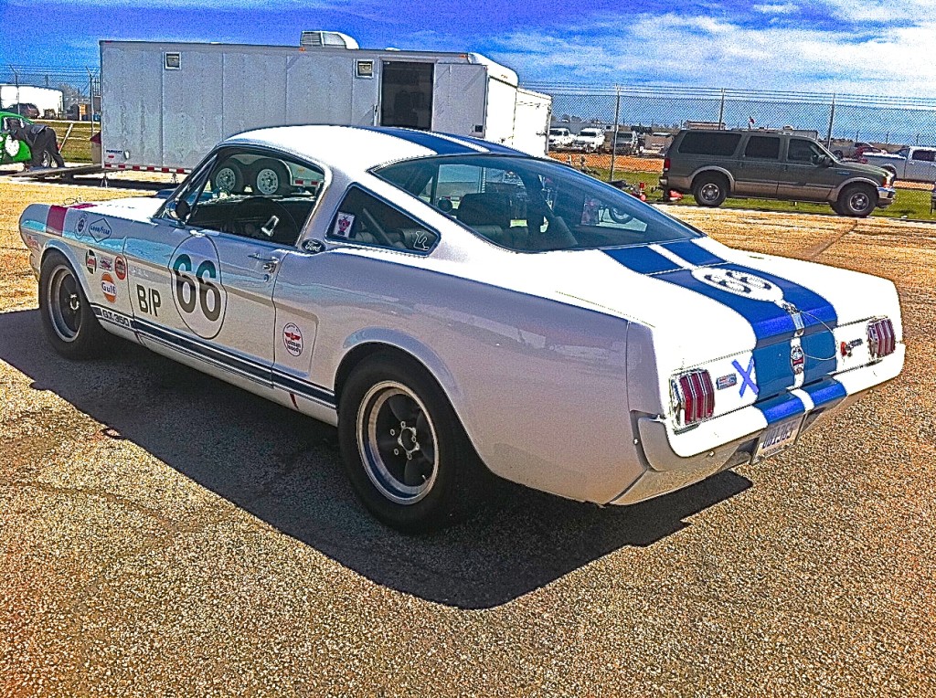 Vintage-race-car-Mustang
