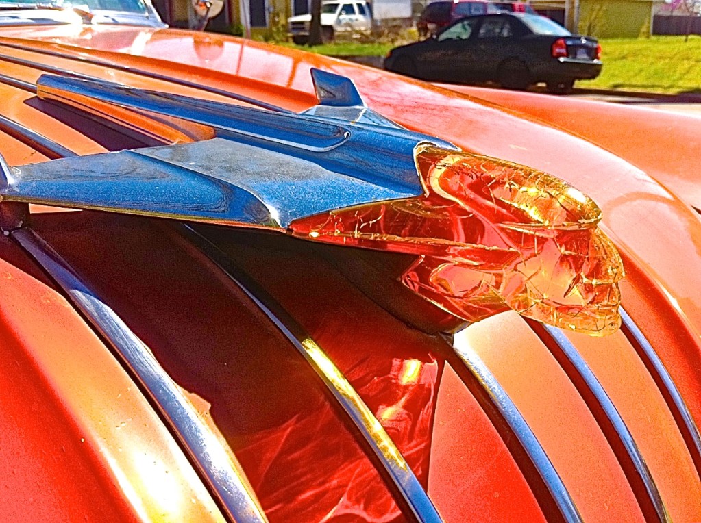 1954-Pontiac-Coupe-in-Austin-TX-Hood-Ornament