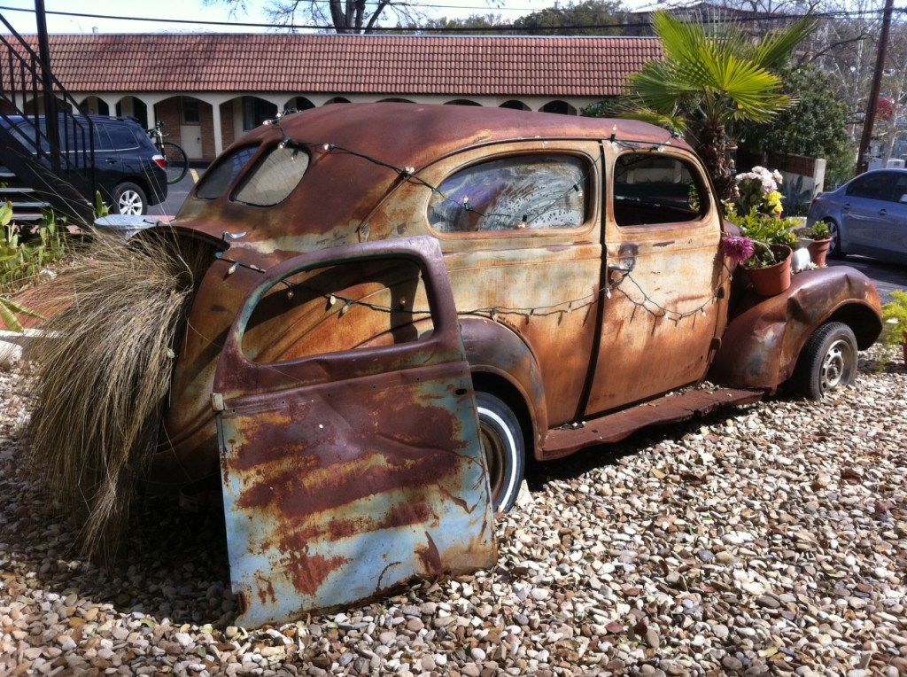 Art car at S. Congrees Ave Motel