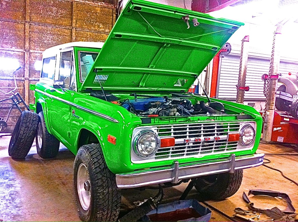 Ford-Bronco-at-Custom-Car-Crafters-Green