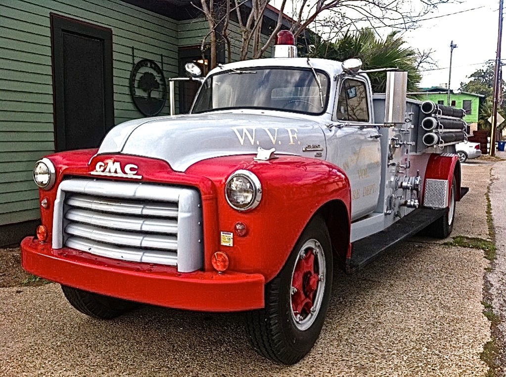 Wampsville-GMC-Fire-Truck-in-Austin-Texas-1024x764