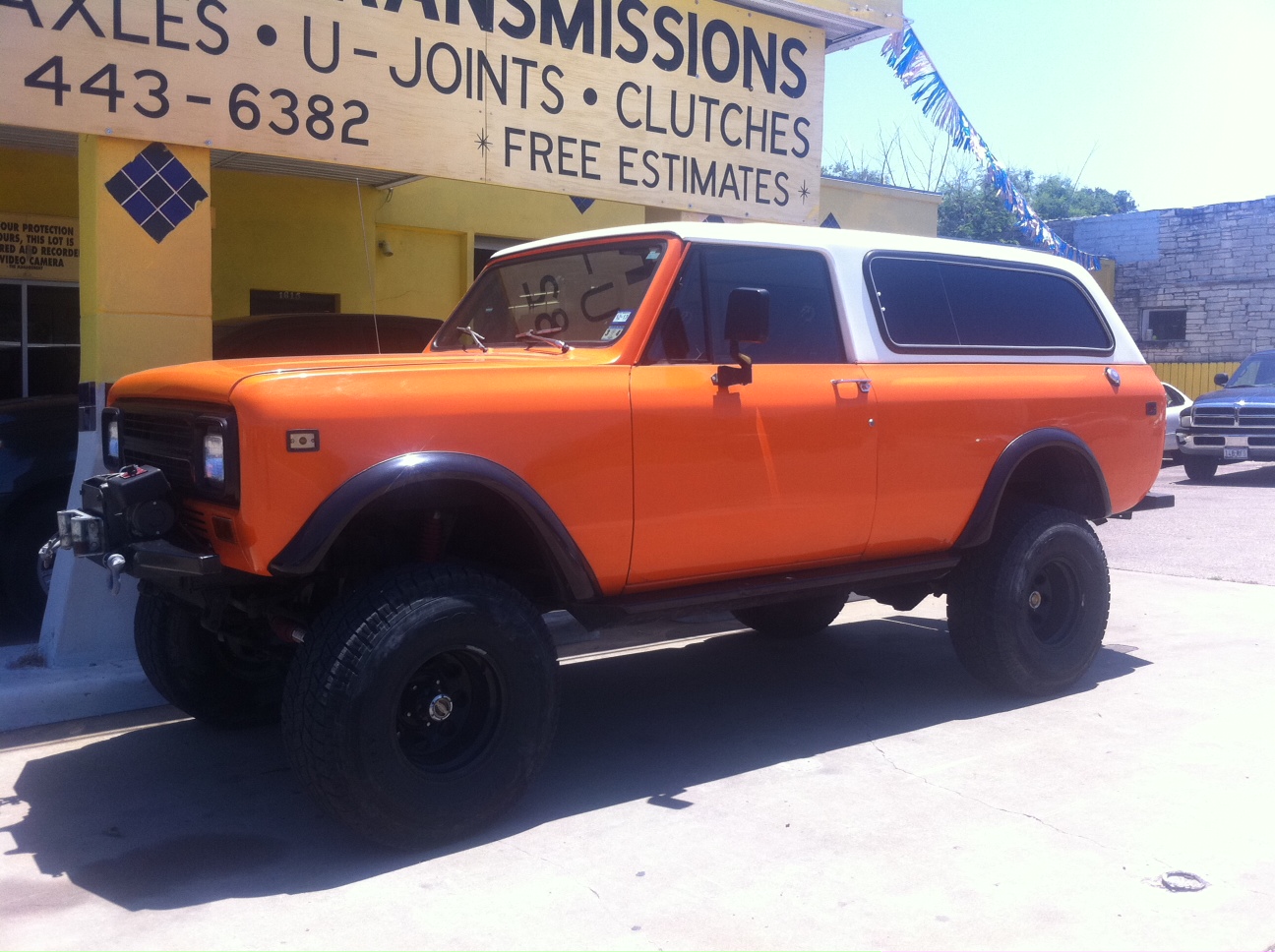 Macho International Harvester Scout on S. Lamar