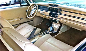 Pontiac Custom on Sixth Street, Austin, Interior