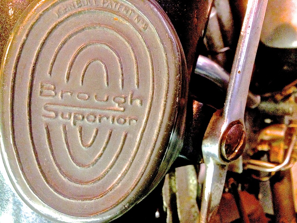 Brough Superior SS80 knee pad