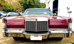 Lincoln Mark III in Austin TX front