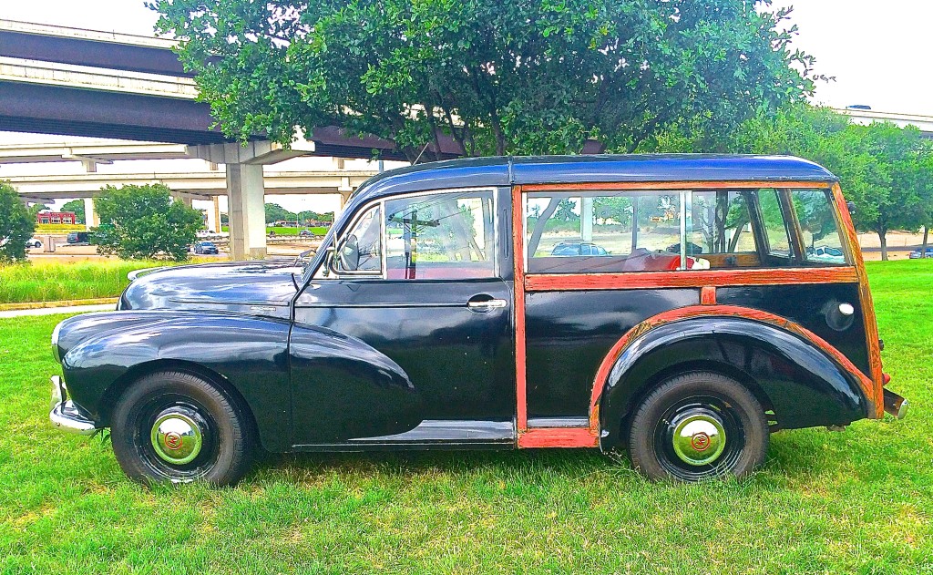 1956 Morris Minor Estate in Austin TX side