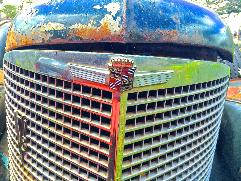Cadillac Touring Limo emblem
