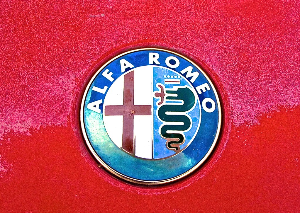 Alfa Romeo Spider Series 4 in Austin TX emblem