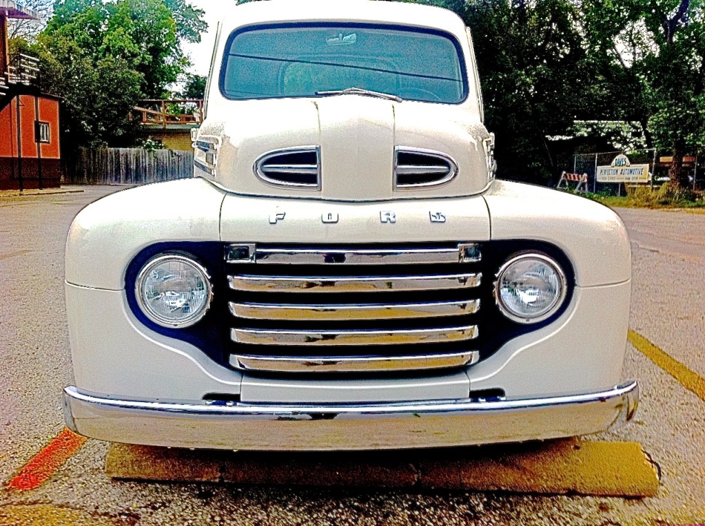 Perla's F1 Ford truck in Austin TX front