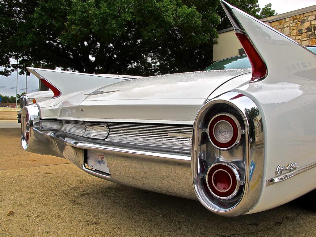 1960-cadillac-coupe-deville-in-austin-tx-atxcarpics-com-rear-detail
