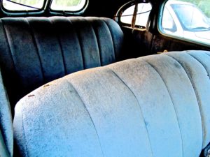 1938-plymouth-four-door-sedan-in-jasper-tx-atxcarpics-com-back-seat