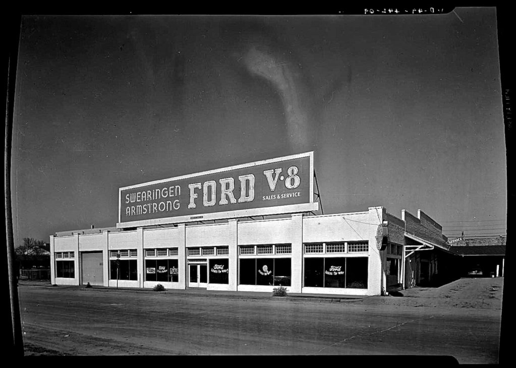 swearingen-armstrong-auto-sale-colorado-and-202-w-1st-street-1949-aaa